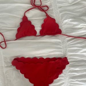 Red scalloped Marysia Bikini